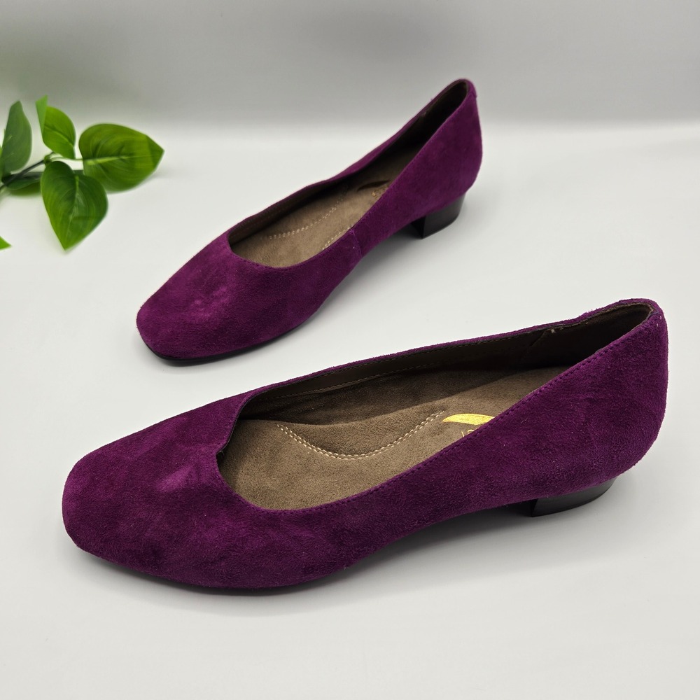 Aerosoles Subway Pump Purple Suede Low Block Heel Work/ Date night Shoes WMS 5M